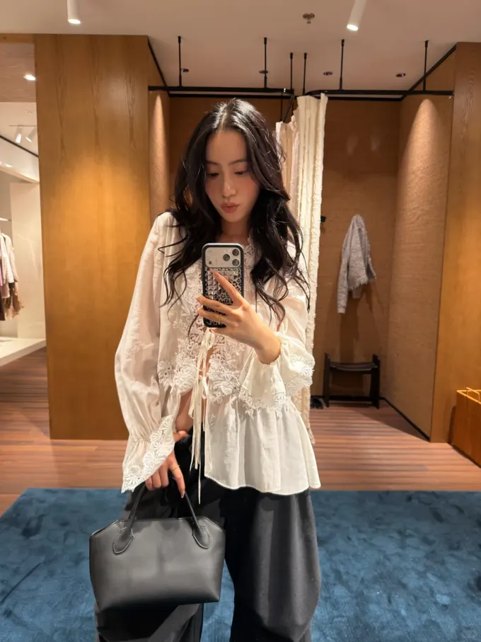 LOOK 02 穿搭照片